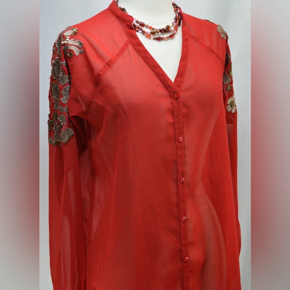 Authentic Icon Blouse (v) - Picture 3 of 4